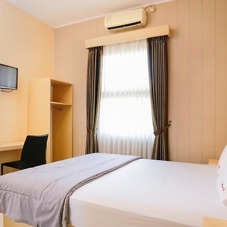 Reddoorz Plus @ Candrawulan Buahbatu باندونج المظهر الخارجي الصورة